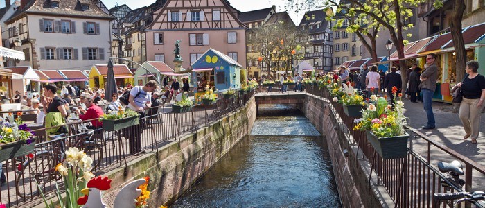 Alsace Wine Tour Colmar Place de l'Ancienne Douane Easter market © Roland Pais